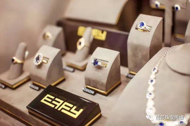 珠寶腕表那些事 | 圣誕剁手季不東奔西跑，一家店網盡世界珠寶！